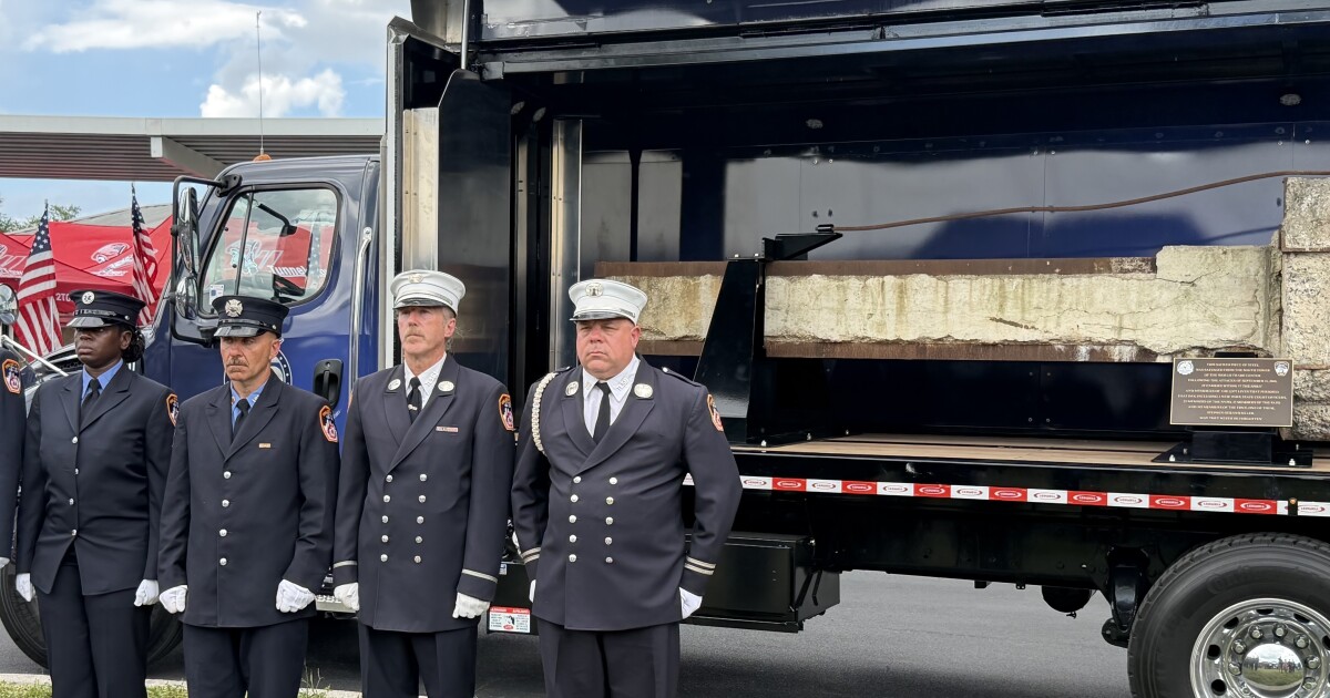 Steel beam stops in Sarasota as 25th anniversary of 9/11 nears | WUSF